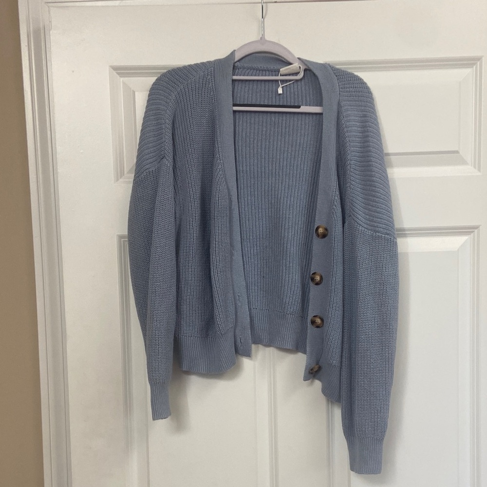 🧡 Women’s cardigan sweater